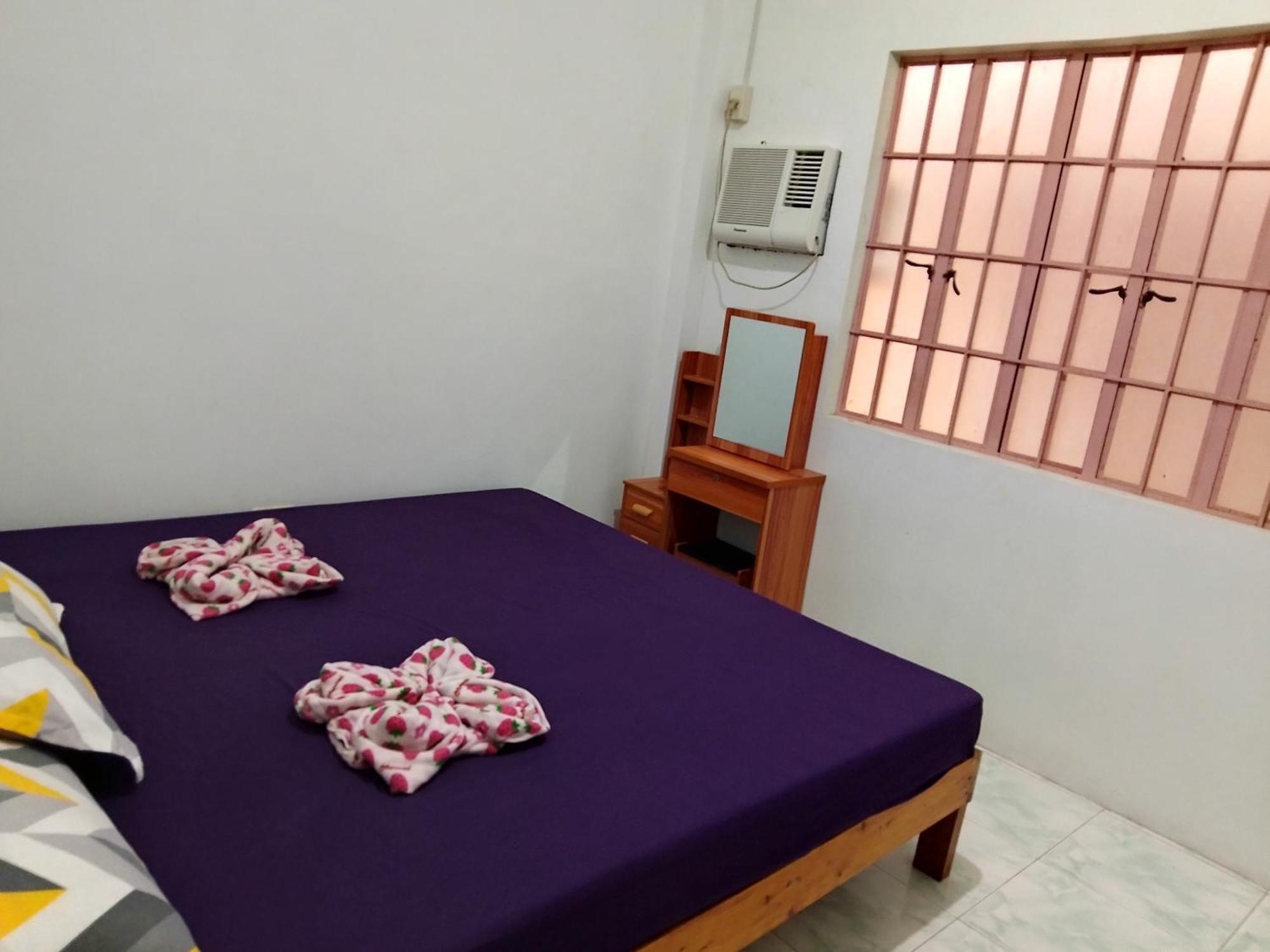 Estrelle Orange House - Backpackers Hub Puerto Princesa Exterior foto