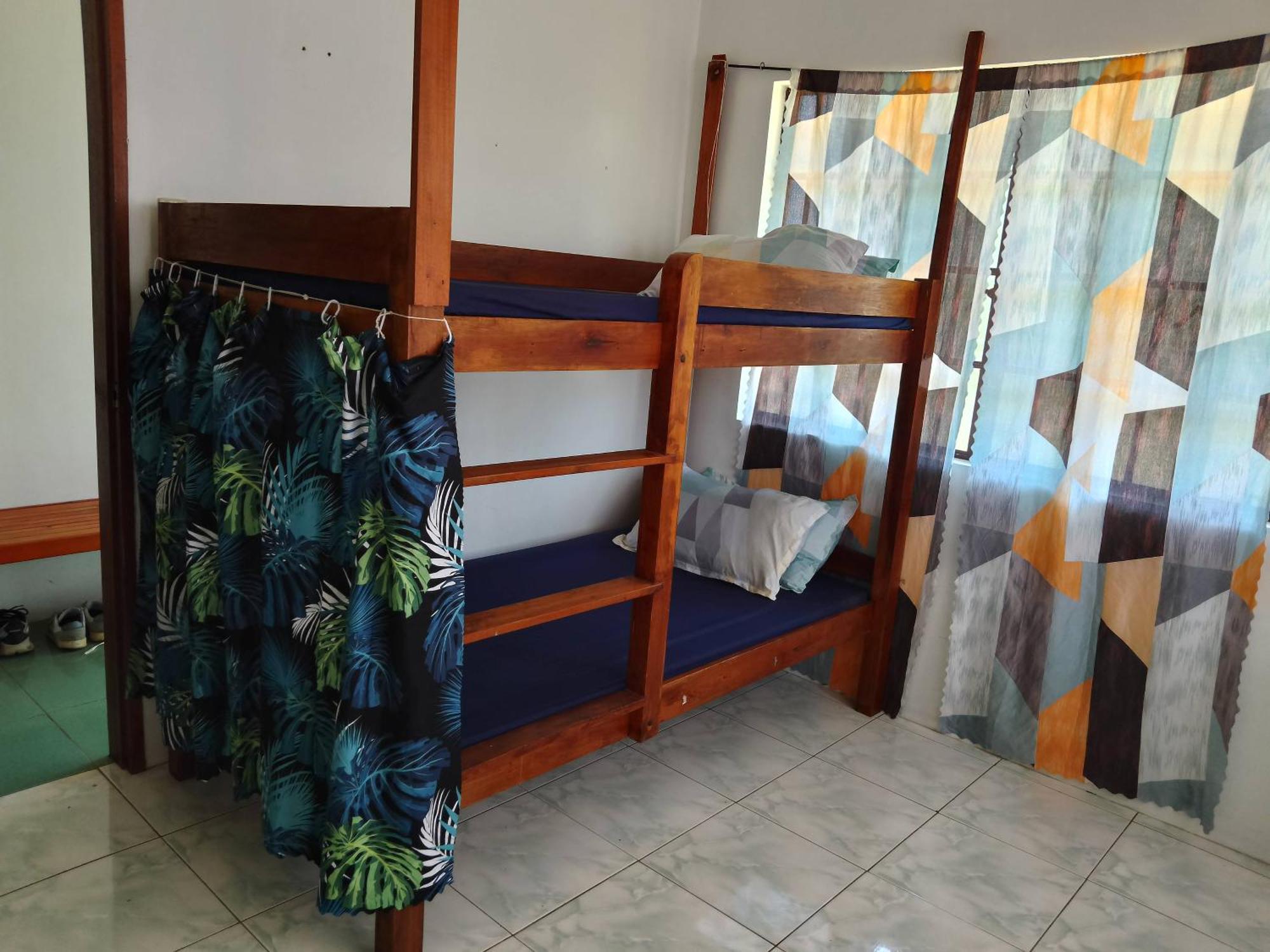 Estrelle Orange House - Backpackers Hub Puerto Princesa Exterior foto